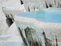 絶景！自然が創り出した白と青の世界