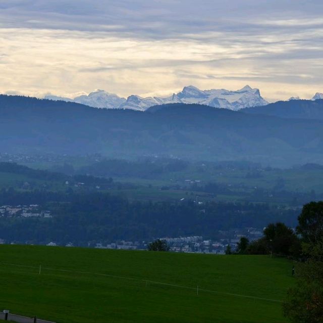 🌄 Zurich’s Perfect Escape: From Alpine Views to Lake Waves 🌄 Zurich’s Perfect Escape: From Alpine Views to Lake Waves