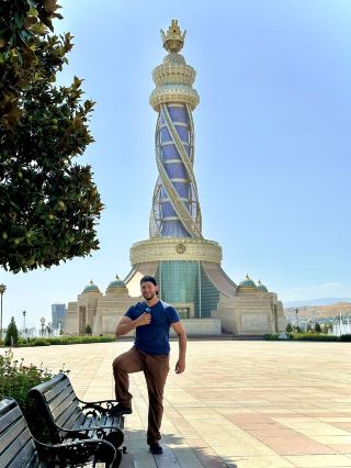 두샨베의 생생한 역사 속으로 들어가보세요: 가장 장대한 기념물들