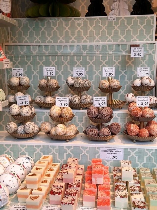 Winter Market Magic🎄 Winter Market Magic🎄