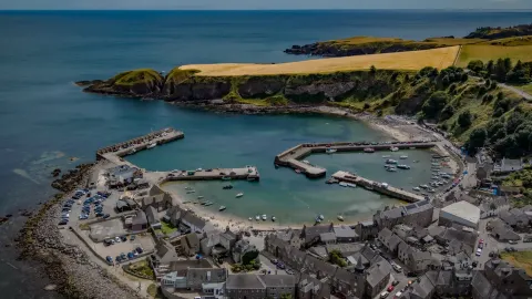 Classic Scottish Harbour! — traveler post in Stonehaven
