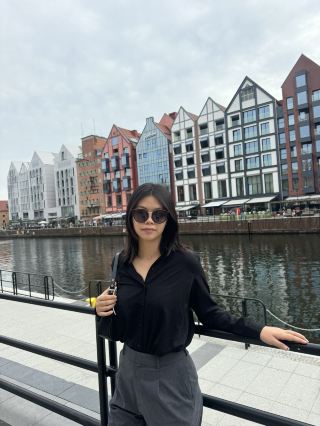 เมืองเก่ายุโรปสุดสวยที่ถูกประเมินค่าต่ำไปมาก! พอมาถึงกดัญสก์ (Gdańsk) โปแลนด์ แค่เดินออกจากซอยก็เจอกับจัตุรัสลอง (Dług.