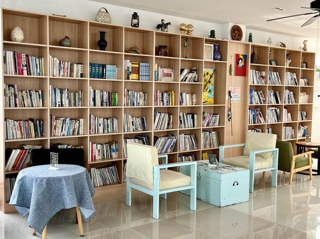 향긋한 생화와 바다를 동시에 즐길수 있는 곳, 해안카페(海岸咖啡)