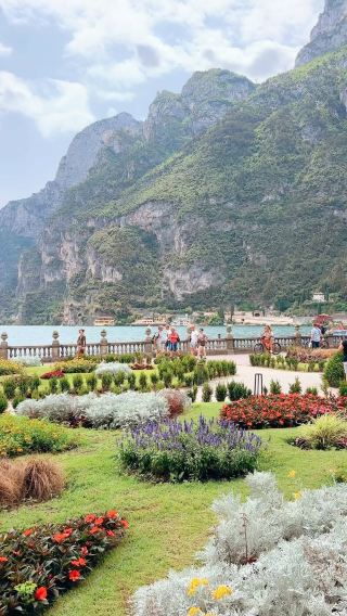 Discover the Hidden Gem Nestled Between Majestic