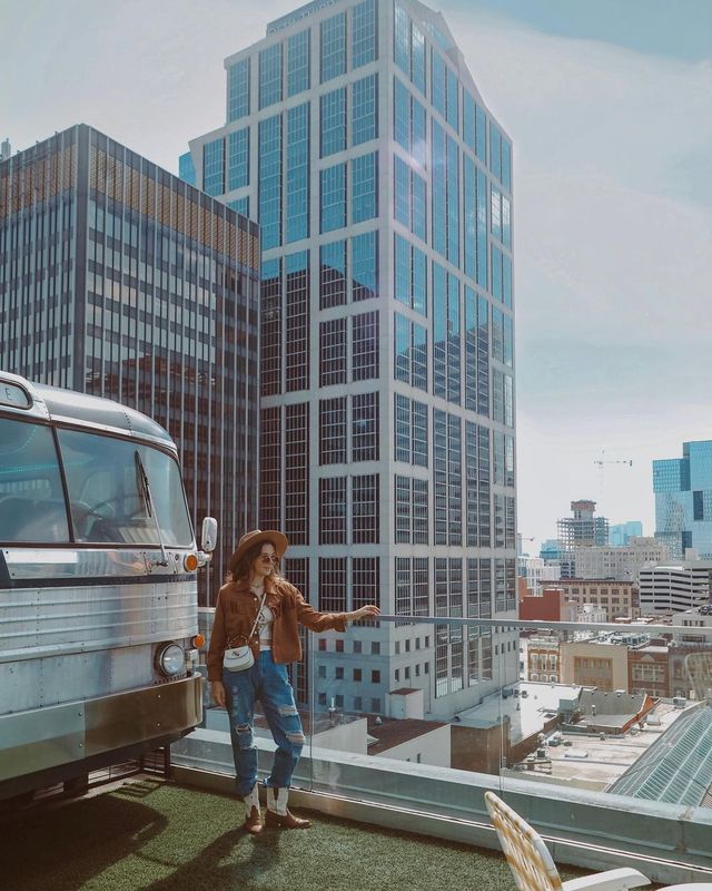 Bobby Hotel's Eclectic Rooftop: Where a Vintage Bus Takes Center Stage 🚌🎶
