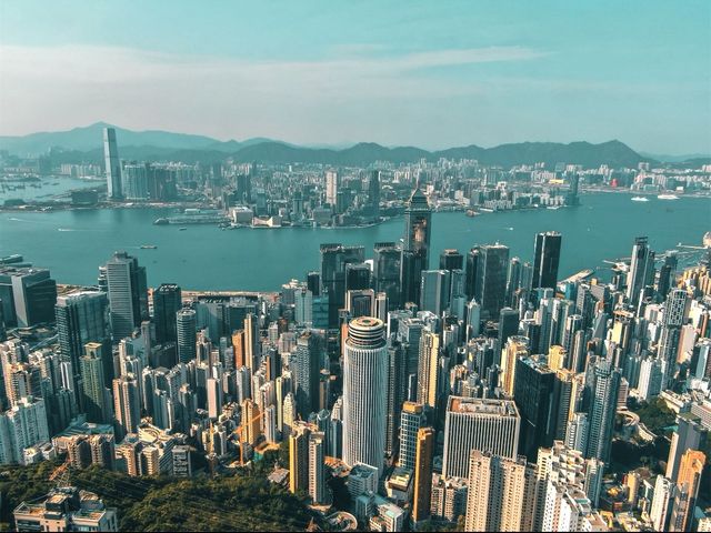 🌇 夜遊維多利亞港，香港夜景美到爆炸，絕對震撼！