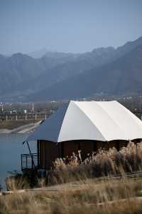 山腳下的小木屋民宿！湖光山色看星星太浪漫了！