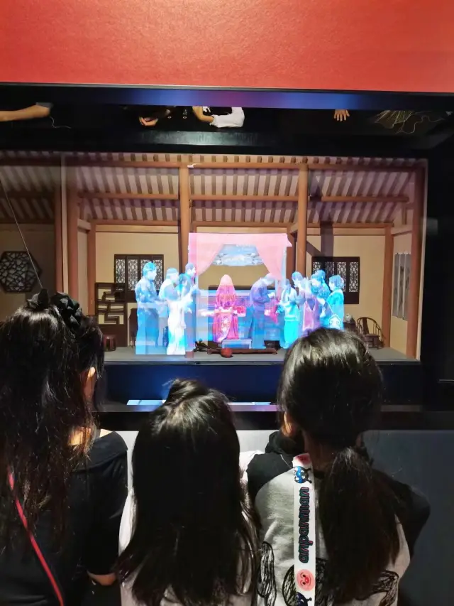 Sichuan University Museum: Exploring a colorful journey of the world