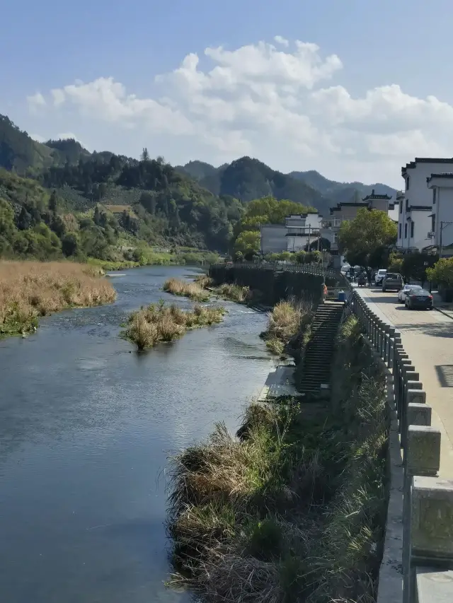 落腳水竹坑村民宿，遊鄣山大峽谷