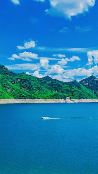Bid farewell to the city and head for the mountains, a sanctuary for oxygen