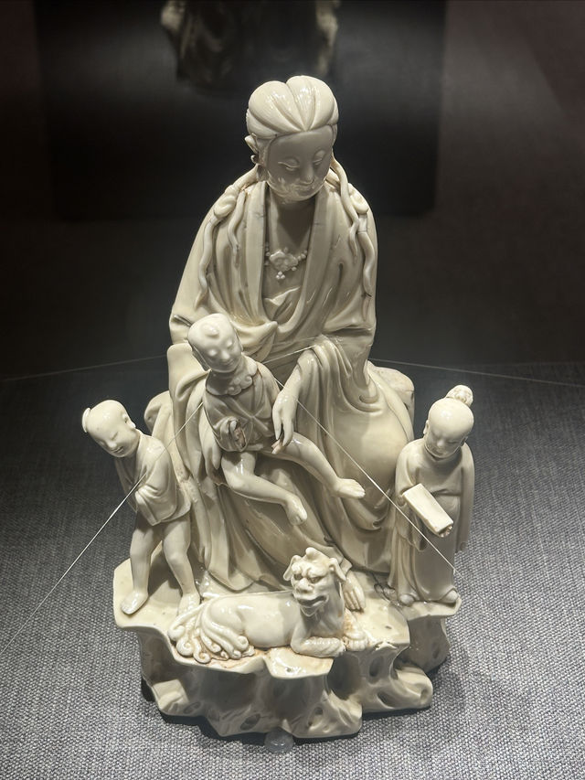 「中國白 向世界——德化白瓷精品展」在福建博物院開展