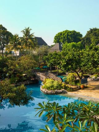 🌟 Yogyakarta's Gem: Hyatt Regency's Blissful Stay 🌴