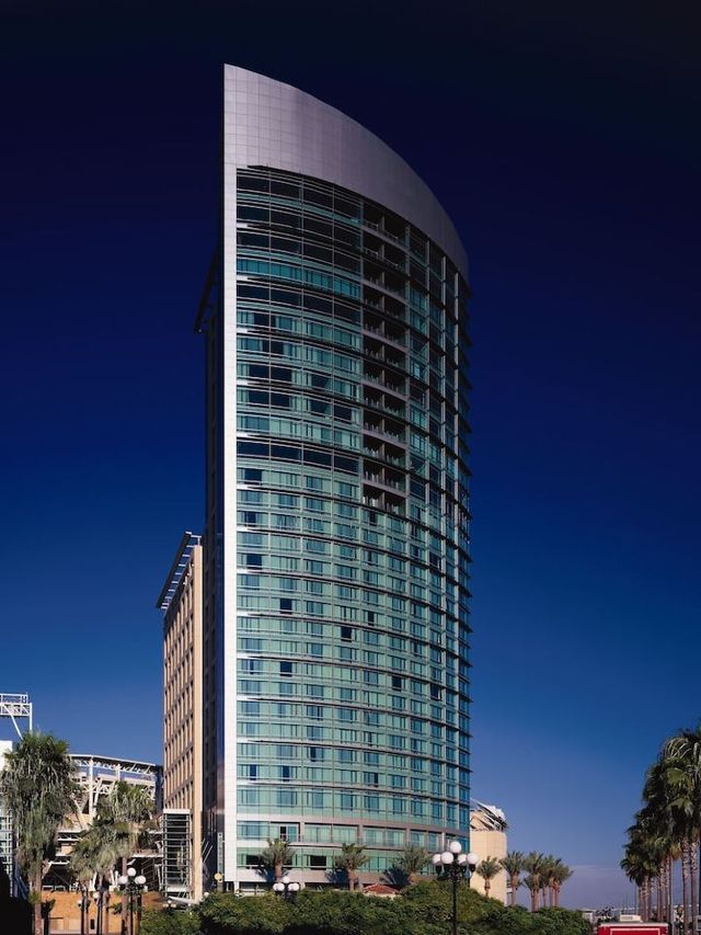 🌟 San Diego's Hidden Gem: Omni Hotel 🌟