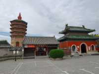 在路上：文峰塔——上大下小嘅安陽千年古塔。