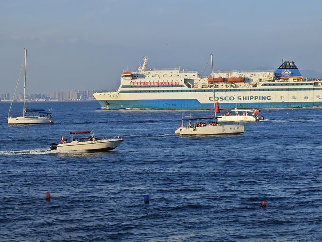 大連東港碼頭：玩海上運動和看海邊夕陽。