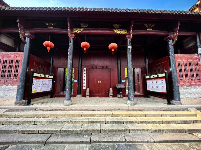 霍山縣博物館的石雕及碑刻。