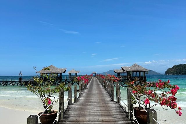 《大紅花度假村：沙巴的桃源仙境》。