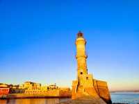 Sunrise at the Chania Lighthouse: A Breathtaking Experience 🌅🏝️