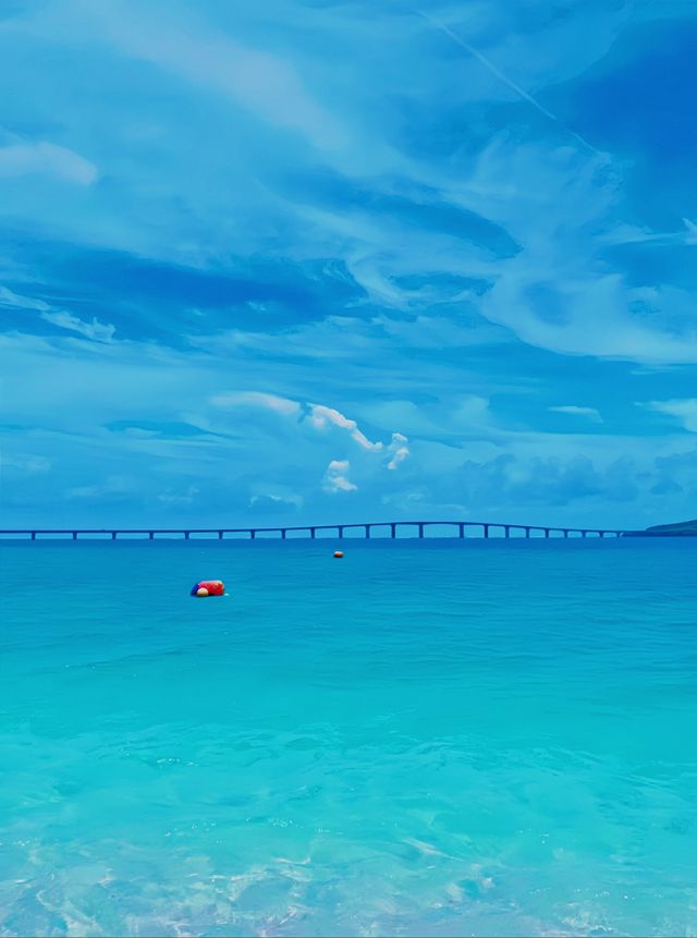 在宮古島的海風裡，邂逅那片澄澈如詩的湛藍天地