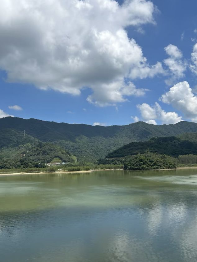 夢幻露營：天人山水房車露營地的靜謐時光