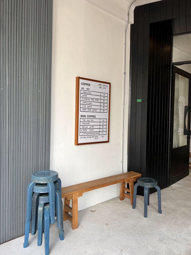 曼谷探店 | Ri Cafe，藏滿童年回憶的夢幻天地⚫️