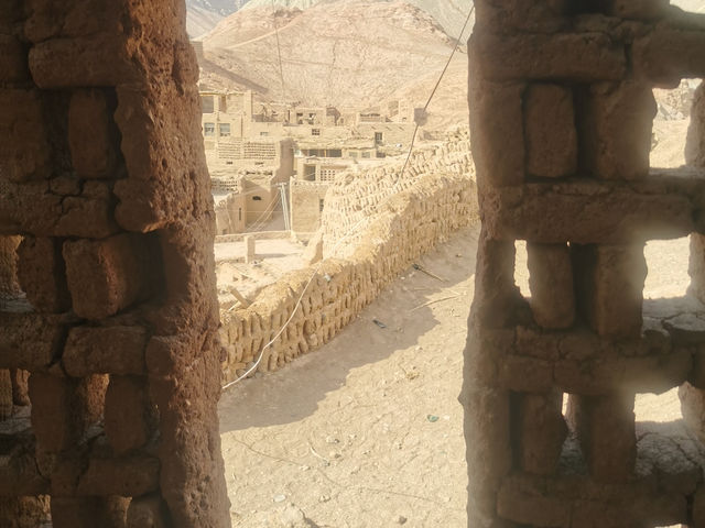Turpan – The Oasis of the Silk Road! 🏜️🍇   