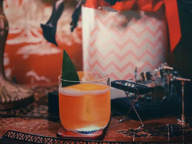 The Hug Jazz Space 🍹🎺Beijing 🇨🇳