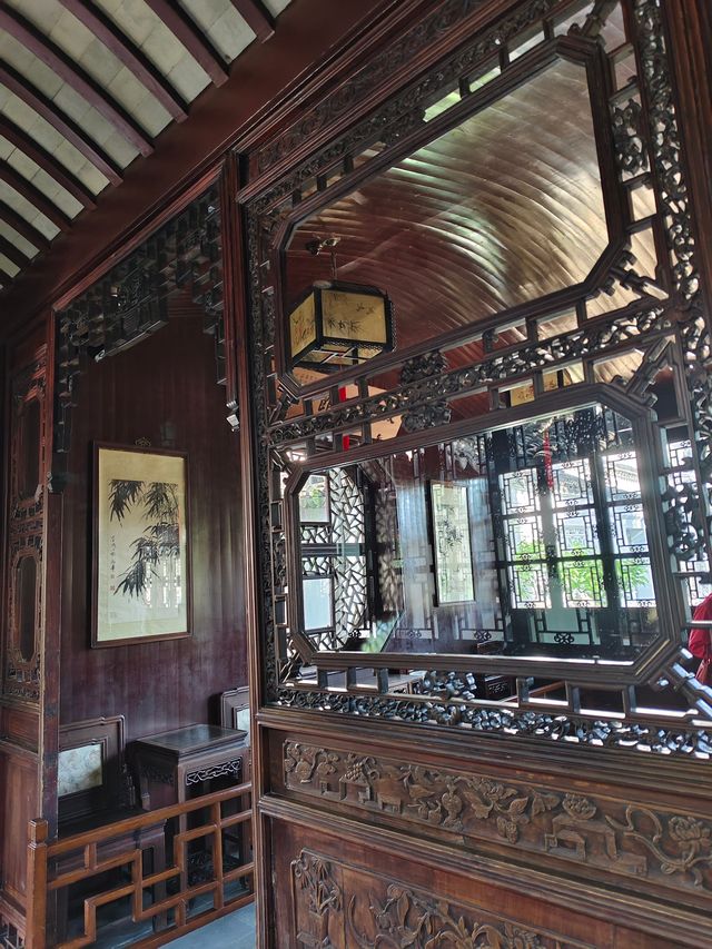 暮春的怡園