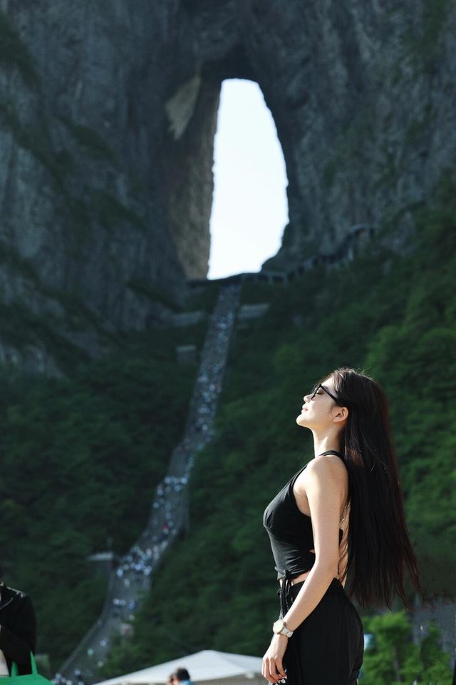 【天門山懶人包｜雲端漫步玻璃棧道尖叫體驗