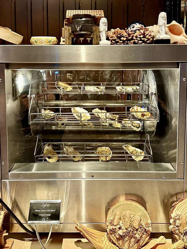 雲端上的極致饗宴：香港麗思卡爾頓自助餐