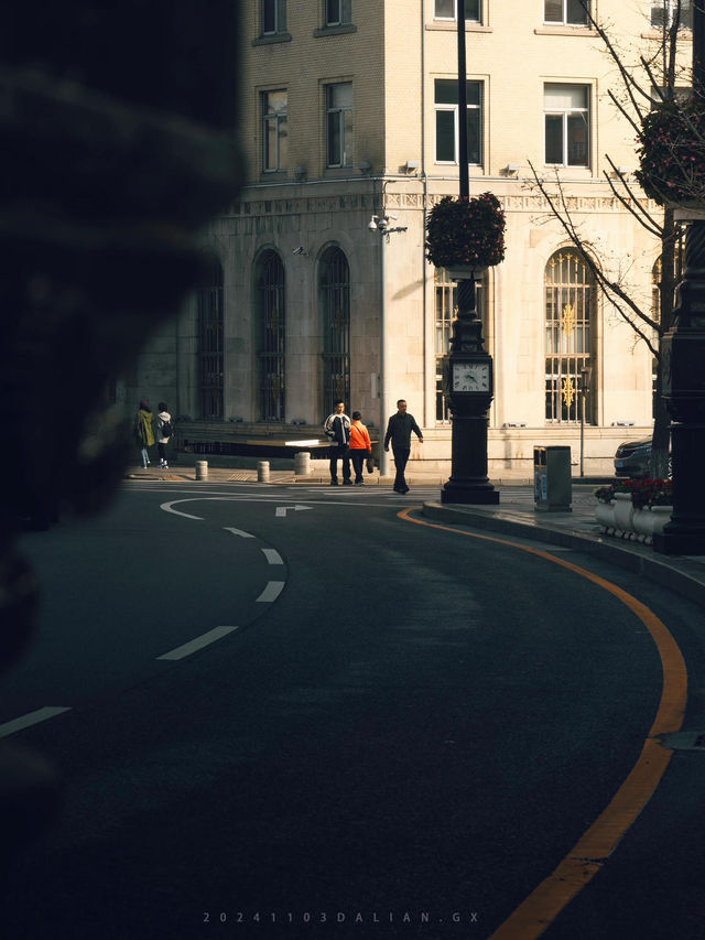 📸 DALIAN UNMASKED: Soul of a Seaside Metropolis (My Leica’s Love Letter)