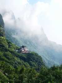 銅仁之美-在雲端金頂的驚鴻一瞥