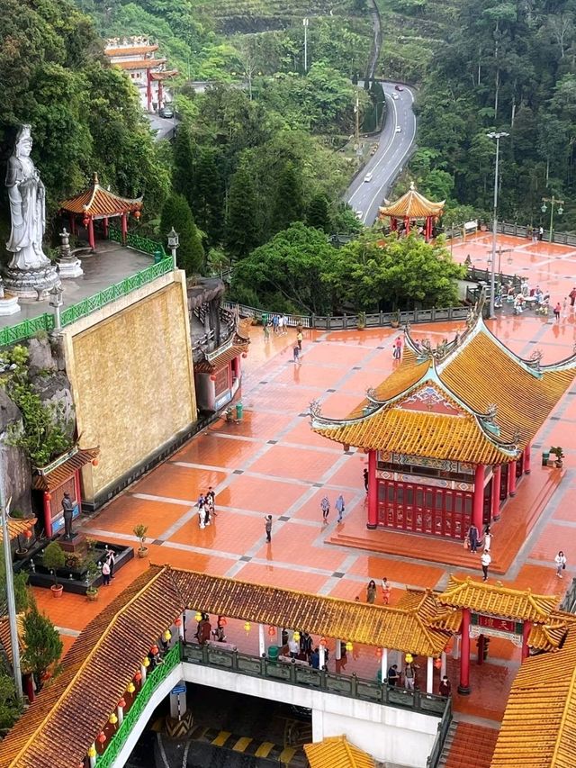 Mountain Qing Shui Rock in Genting Highlands Malaysia🥰🤩