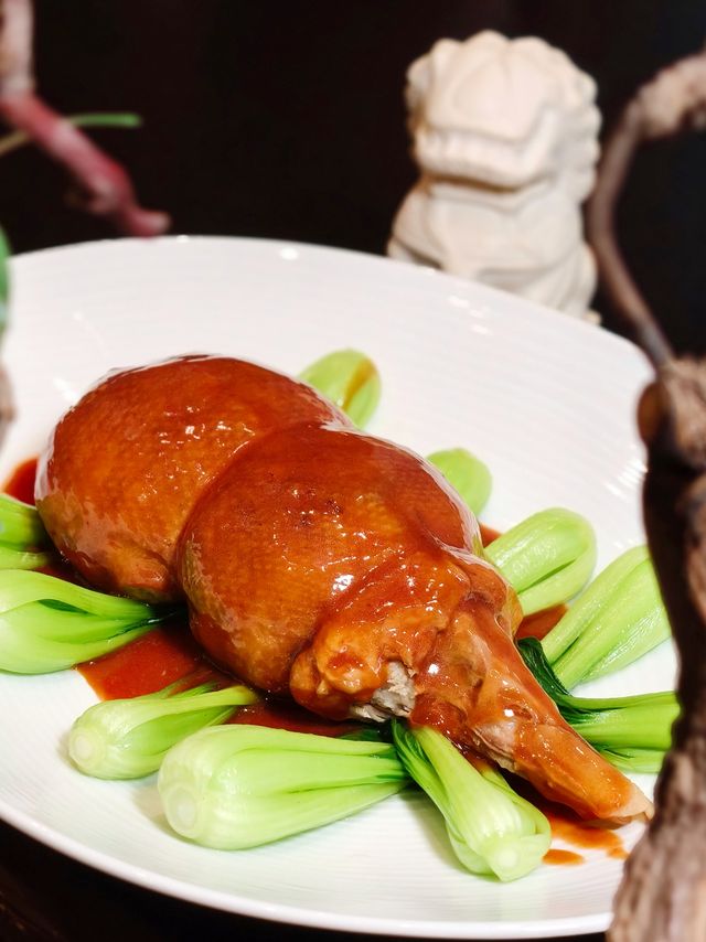 萬物府 | 繁華中尋秘境，生日宴儀式感十足