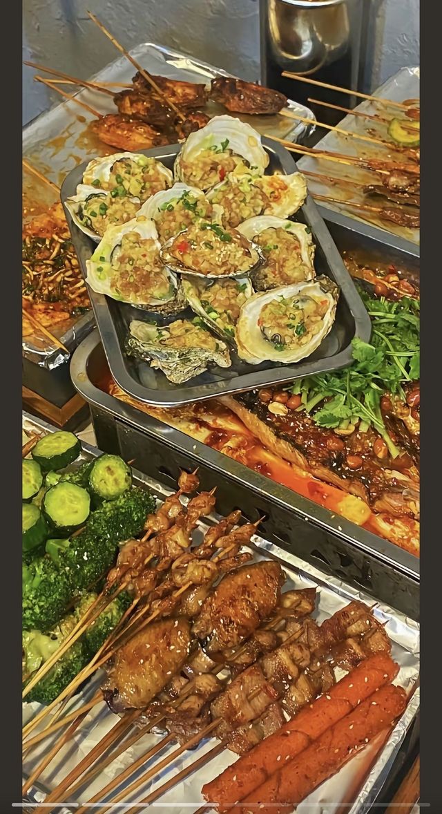 當城市暫停喧囂，讓蔓菲酒店接住你的每一份期待  在步履不停的時代裡，我們總在尋找一個能讓時間慢下來的