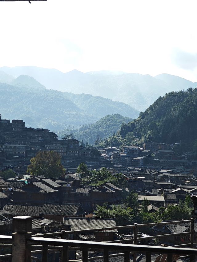 貴州！千戶苗寨住進風景裡的民宿是什麼體驗(無濾鏡版)
