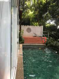 山海之間的奇妙泳池體驗 ： Ambong Pool Villas Langkawi