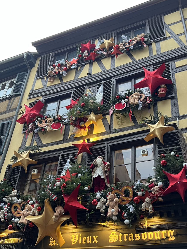 A Magical Christmas Weekend in Colmar & Strasbourg 🎄✨ A Magical Christmas Weekend in Colmar & Strasbourg 🎄✨