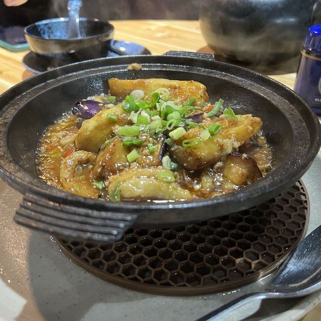 環境闊落的小炒店