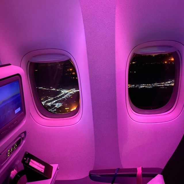 Qatar Airways & Airport cool amenities 😍
