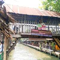 ตลาดน้ำคลองลัดมะยม กรุงเทพ