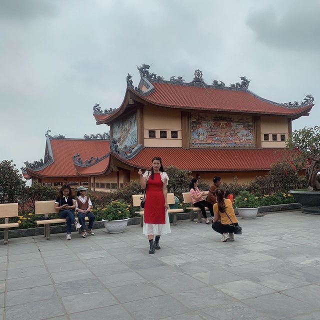 Chùa ba vàng quảng ninh 