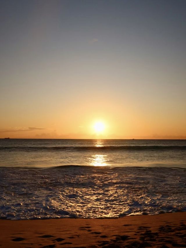 🏨🤩🎡斯卡伯勒海灘🏖️藍色海水與滑浪樂園🌊🏄‍♂️☀️