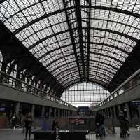 The Stunning Antwerpen-Centraal! 