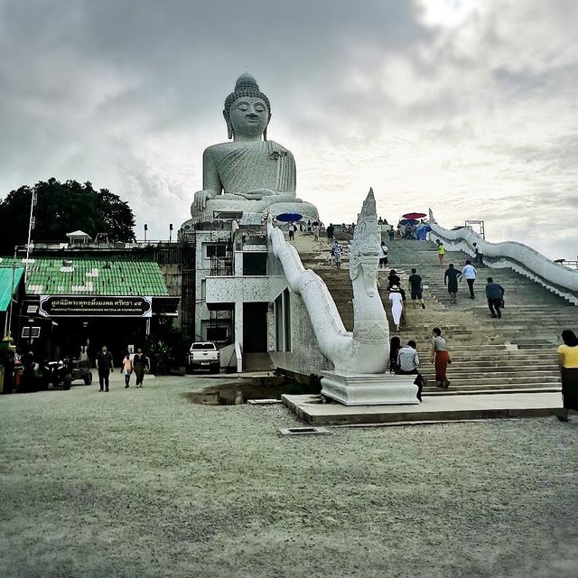 พระใหญ่ภูเก็ต สวยเด่น เป็นสง่า