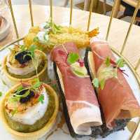 High tea 打卡 cafe