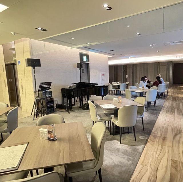 臺北萬華 艋舺大道摩天30層飯店  凱達大飯店