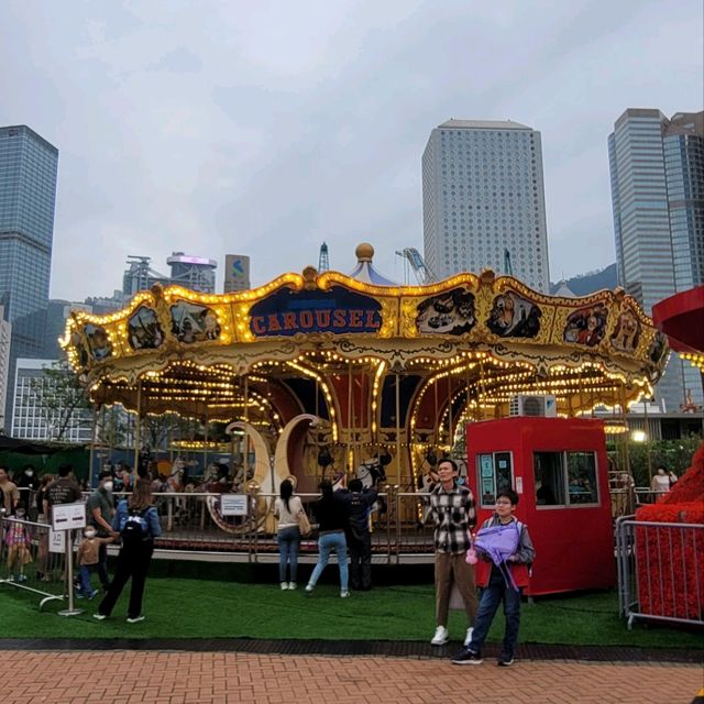 摩天輪是香港必去的景點之一