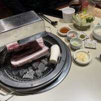 [연남동] 최고급 원육을 사용하는 프리미엄 고기집 ‘연남제비’