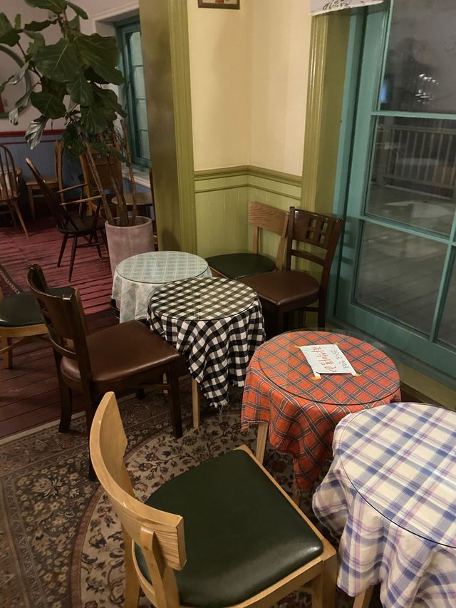 동화속 같은 카페 레터링케이크 원조 맛집 연남동 딩가케이크